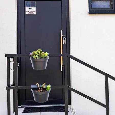 Private Stylish With Free Parking 24-7 Self Check-in *