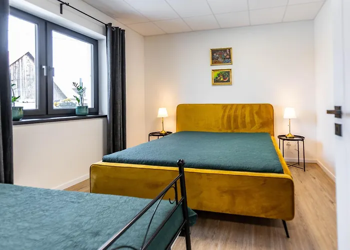 Private Stylish With Free Parking 24-7 Self Check-in * 兹沃伦