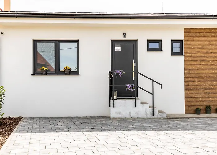 Private Stylish With Free Parking 24-7 Self Check-in